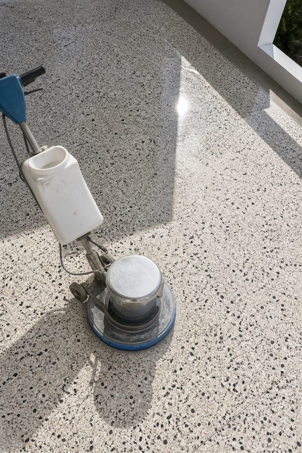 Terrazzo floor polishing during installation